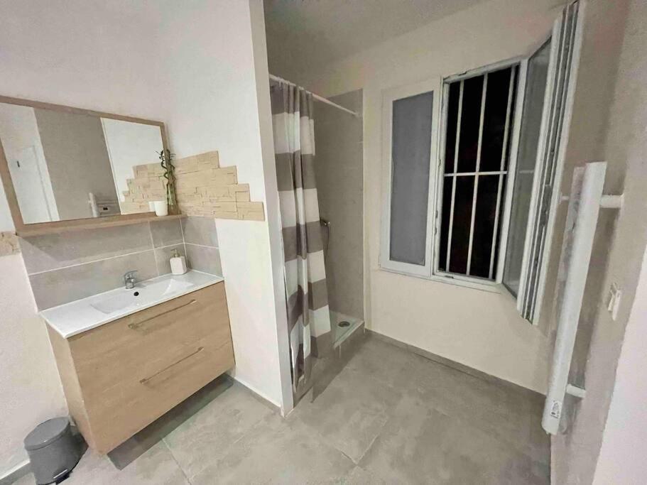 Toulon: Superbe Appartement Atypique 2 Chambres Екстер'єр фото