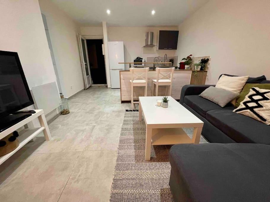 Toulon: Superbe Appartement Atypique 2 Chambres Екстер'єр фото