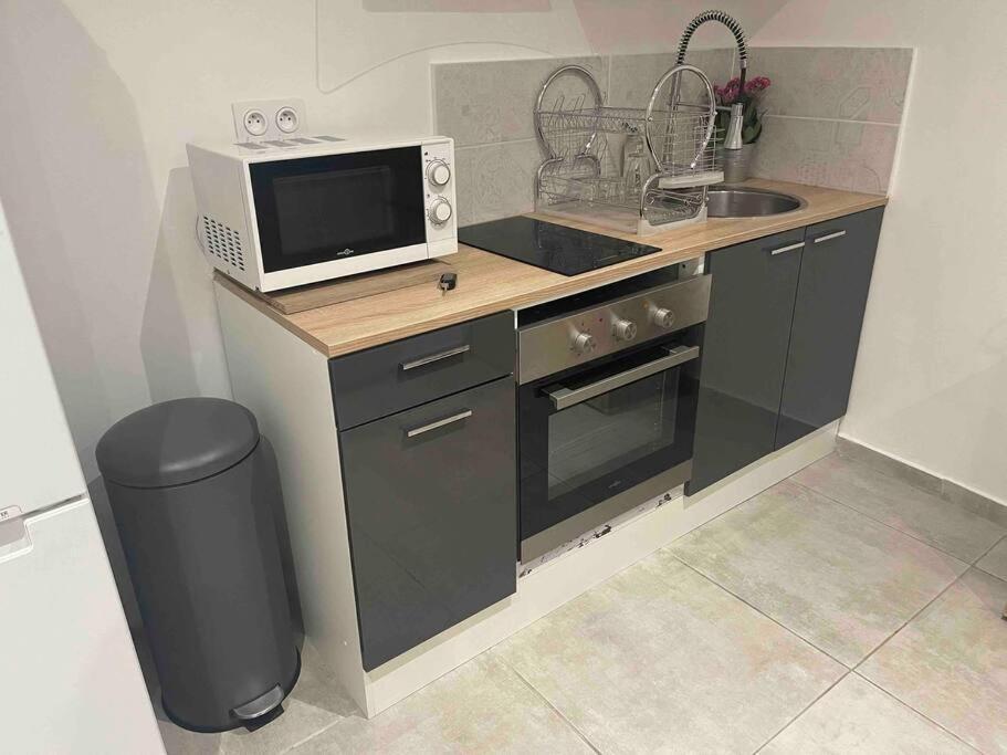 Toulon: Superbe Appartement Atypique 2 Chambres Екстер'єр фото
