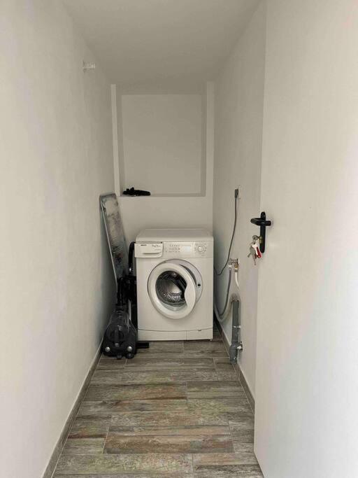 Toulon: Superbe Appartement Atypique 2 Chambres Екстер'єр фото